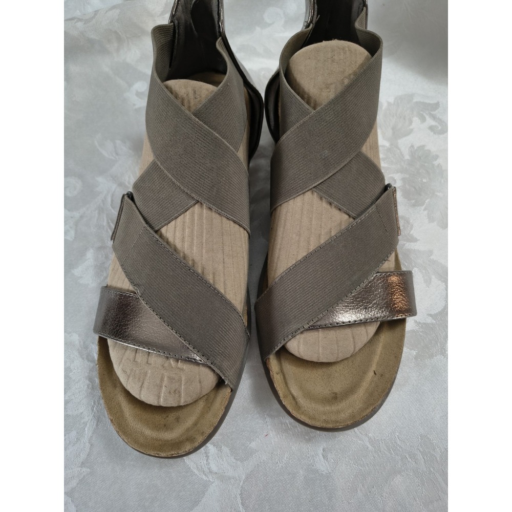 Croft & Barrow Sandals Strappy Metallic Pewter Back Zipprr 9.5 M Stretch Comfort